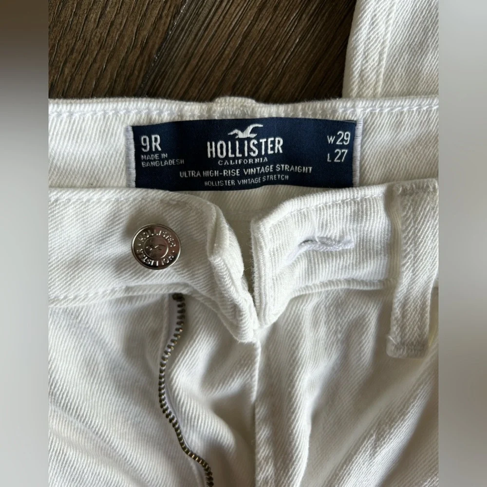 Hollister ultra high rise vintage straight white Jeans - Picture 2 of 4